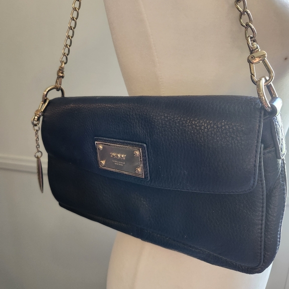 DKNY Small Y2K Leather Rectangle and Chain Strap Purse - Picture 3 of 6
